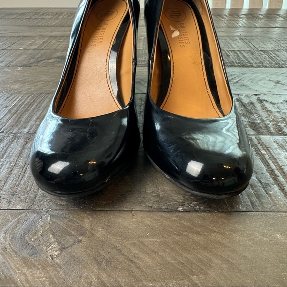 Mootsies Tootsies Black Patent Leather Pump Size 8 1/2 - Picture 8 of 8